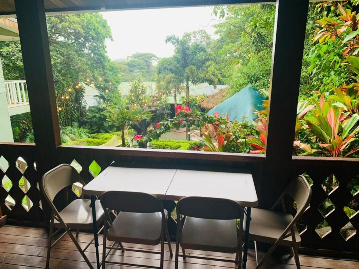 Hotel Quetzal Inn Monteverde Exterior photo