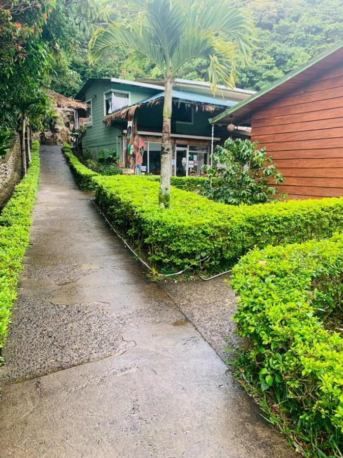 Hotel Quetzal Inn Monteverde Exterior photo